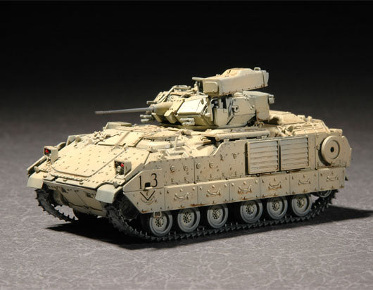 Trumpeter 1/72 M2A2 Bradley Fighting Vehicle