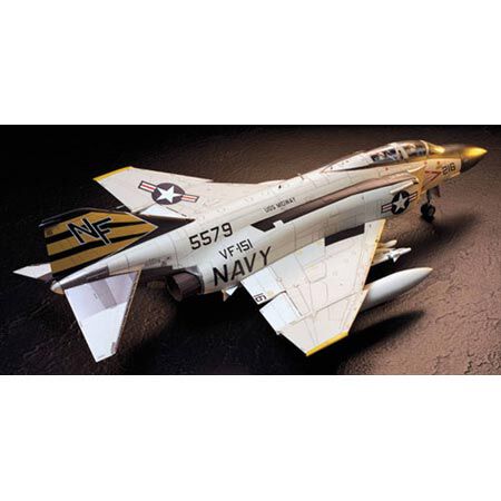 1/32 F4J Phantom II