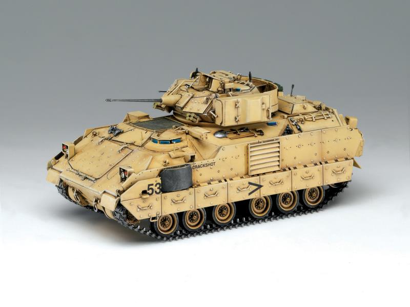 Academy 1/35 M2A2 BRADLEY OIF