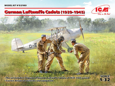 ICM 1/32 German Luftwaffe Cadets (1939-1945) (3 figures)