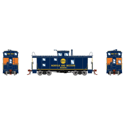 HO C-20 ICC Caboose with Lights  N&W #500854