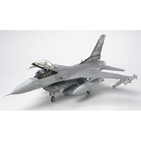 1/48 Lockheed F-16C Falcon ANG