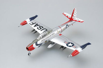 Easy Model 1/72 F-84G USAF Air demonstration flight team "THUNDERBIRDS", 1955