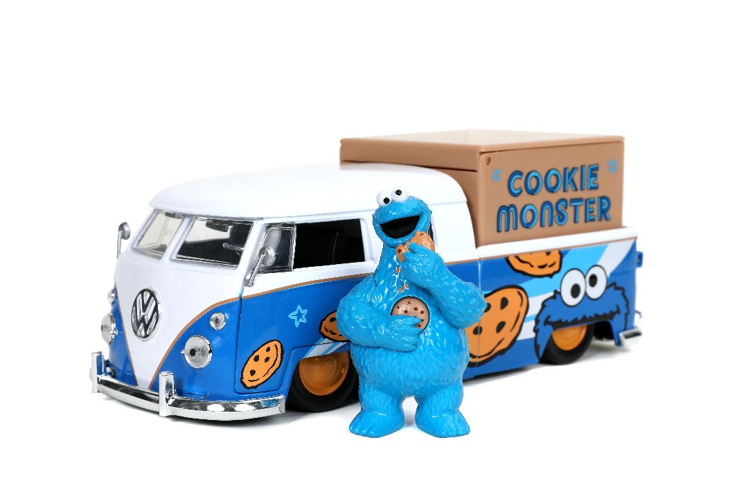 Jada 1/24 "Hollywood Rides" 1963 VW Bus & Cookie Monster w/ Sound