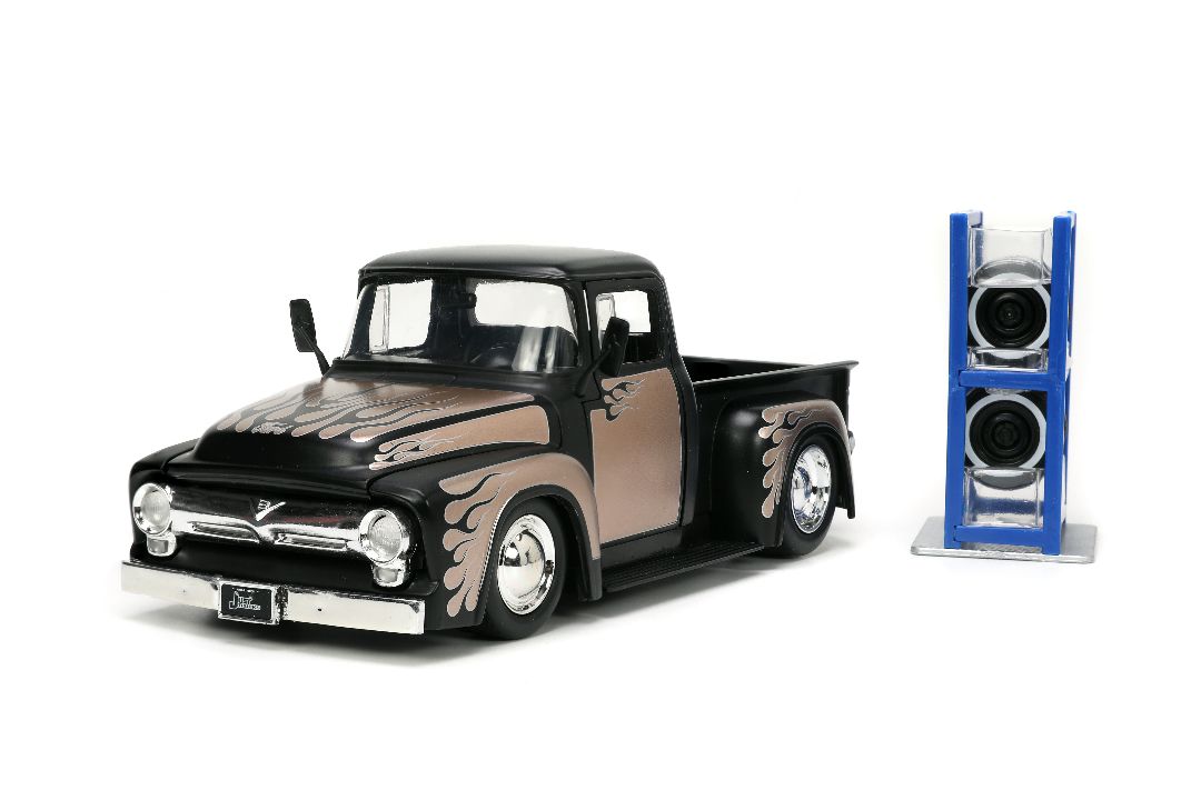 Jada 1/24 "Just Trucks" with Rack1956 Ford F-100