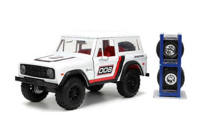 Jada 1/24 "Just Trucks" with Rack 1973 Ford Bronco - Glossy White