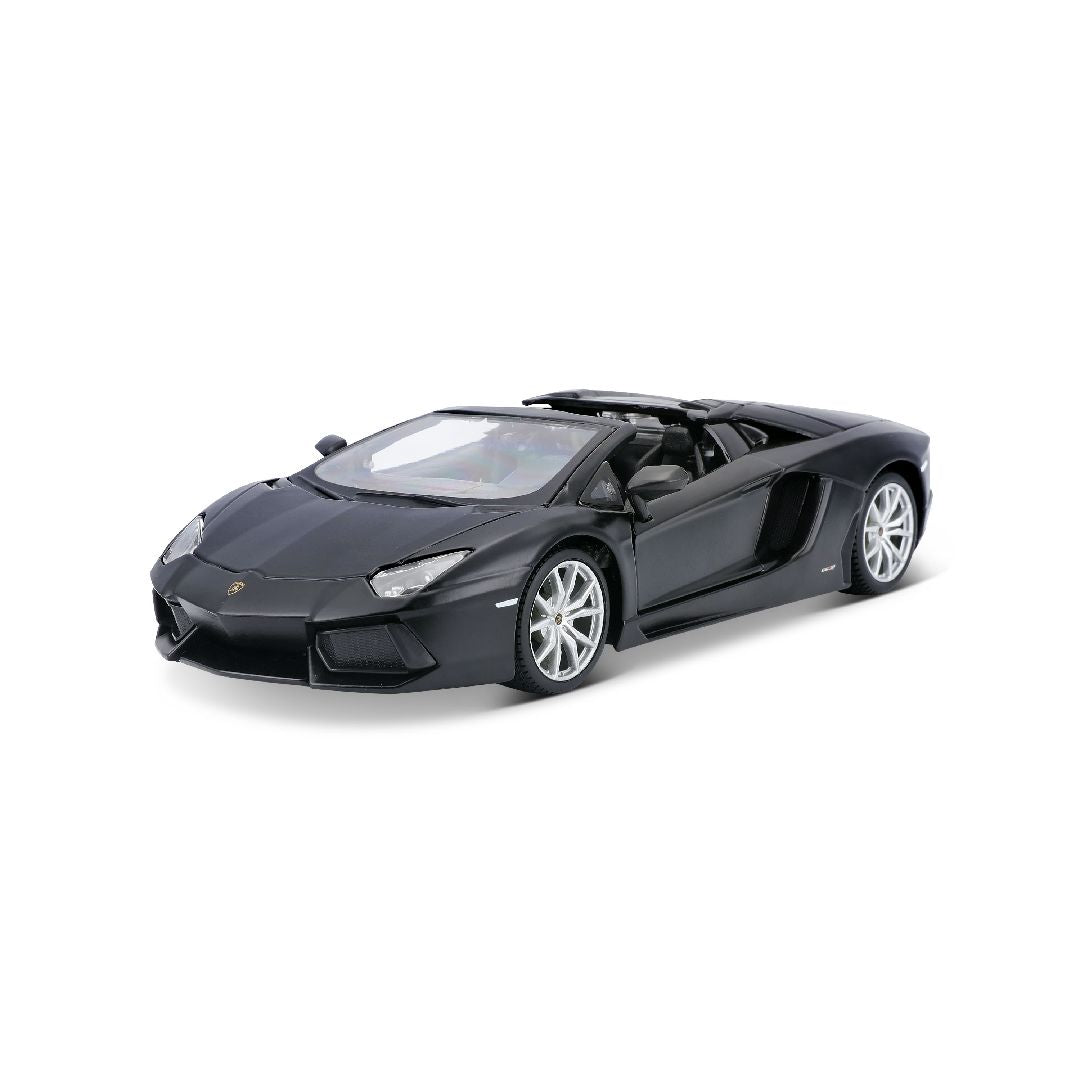 Maisto 1/24 Special Edition Lamborghini Aventador LP 700-4 Roadster (Matte Black)