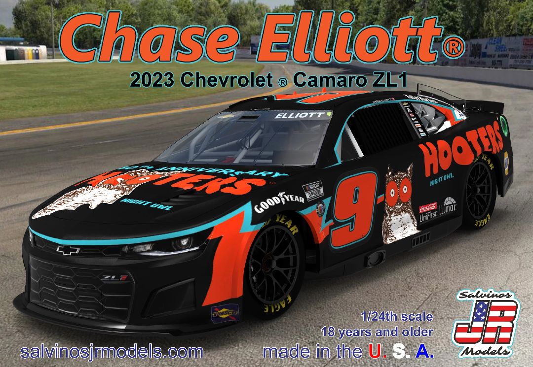 Salvinos JR Models 1/24 Hendrick Motorsports Chase Elliott 2023 Camaro - Hooters Model Kit